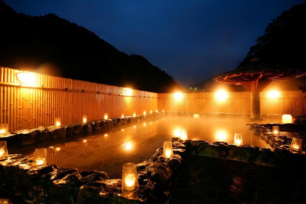 Hotel Kikunoyu Maniwa Ngoại thất bức ảnh