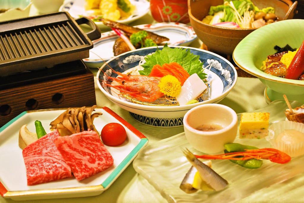 Hotel Kikunoyu Maniwa Ngoại thất bức ảnh